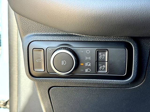 Certified 2025 Ford Explorer ST-Line image 14