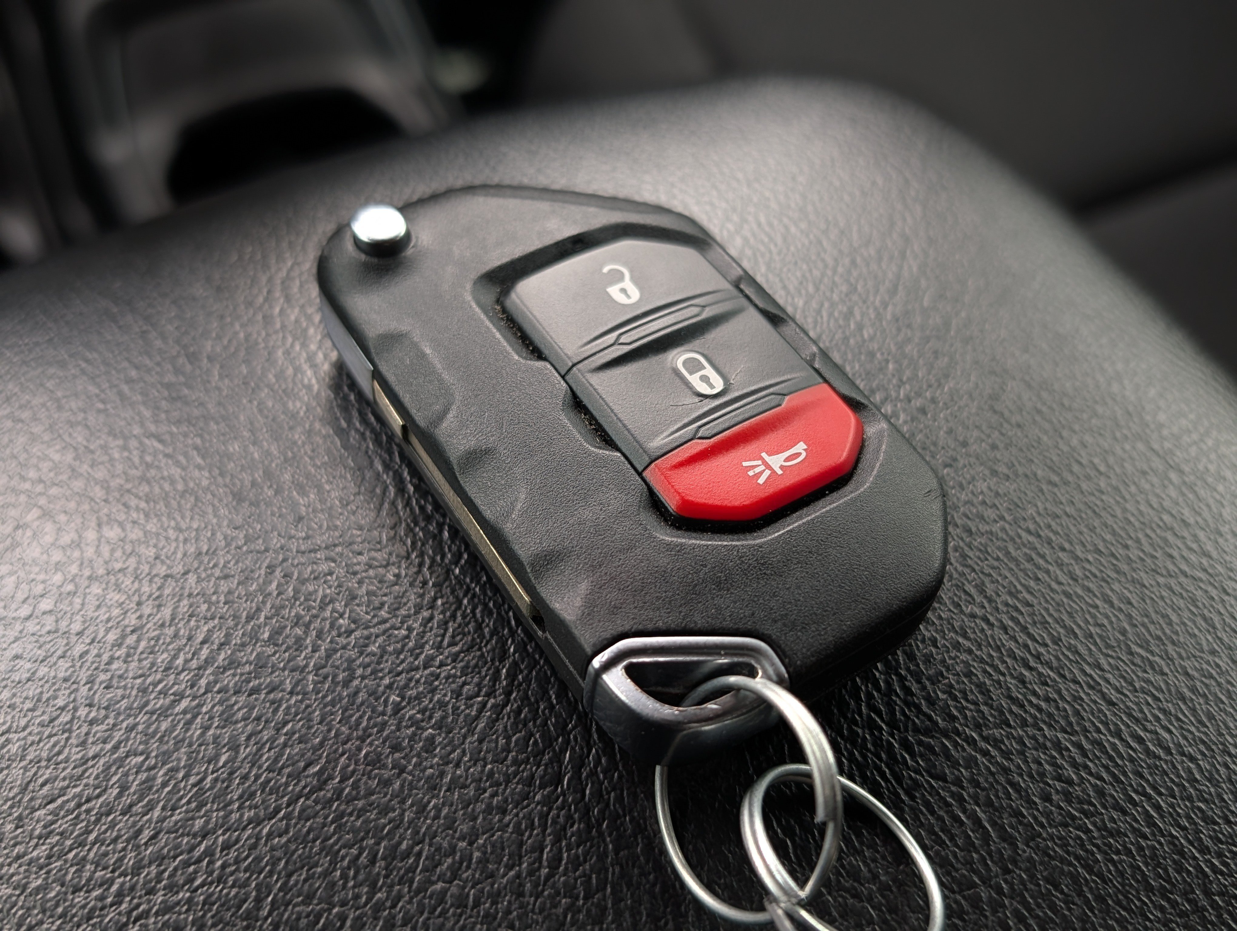 Used 2023 Jeep Wrangler Unlimited Sport AWD/4WD image 34