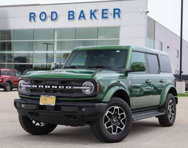 Certified 2025 Ford Bronco Outer Banks AWD/4WD image 1
