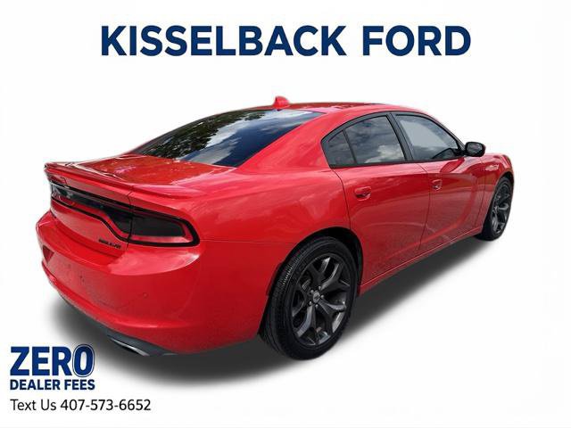 Used 2017 Dodge Charger SXT w/ Plus Group RWD image 4