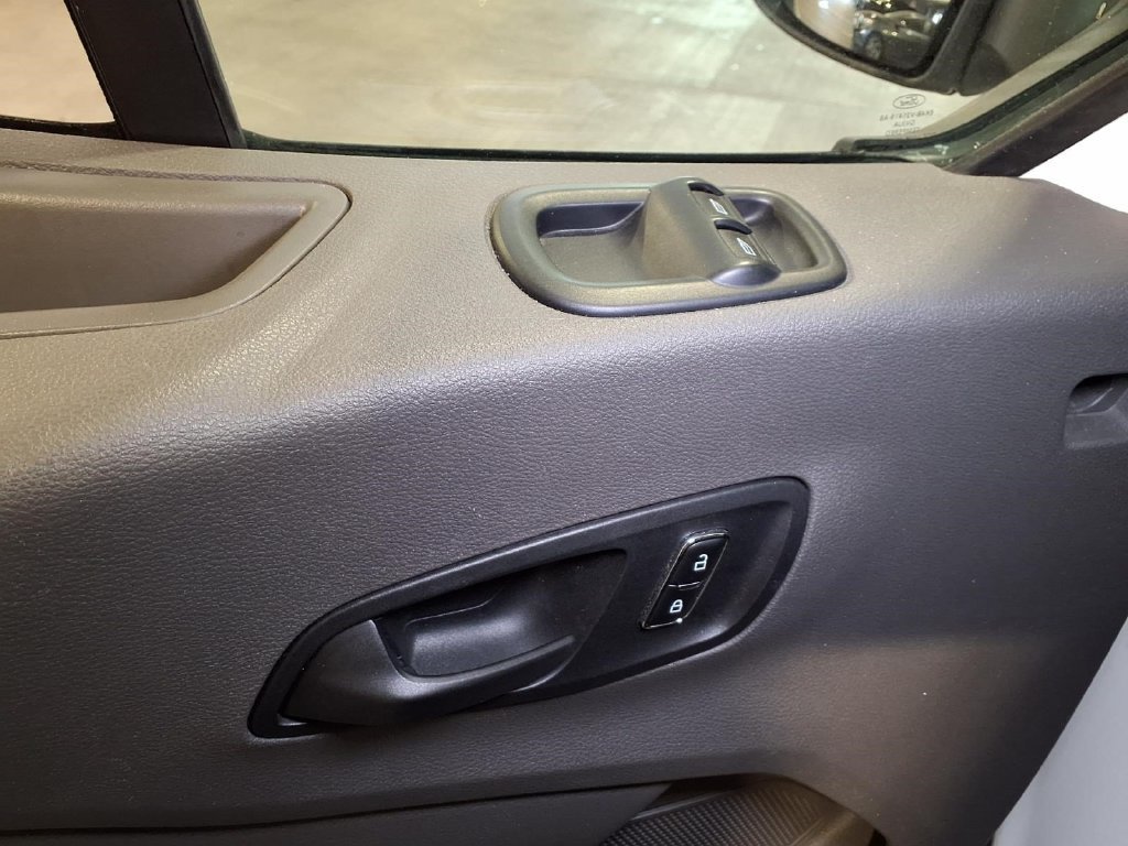 Certified 2023 Ford Transit 350 XLT RWD image 18