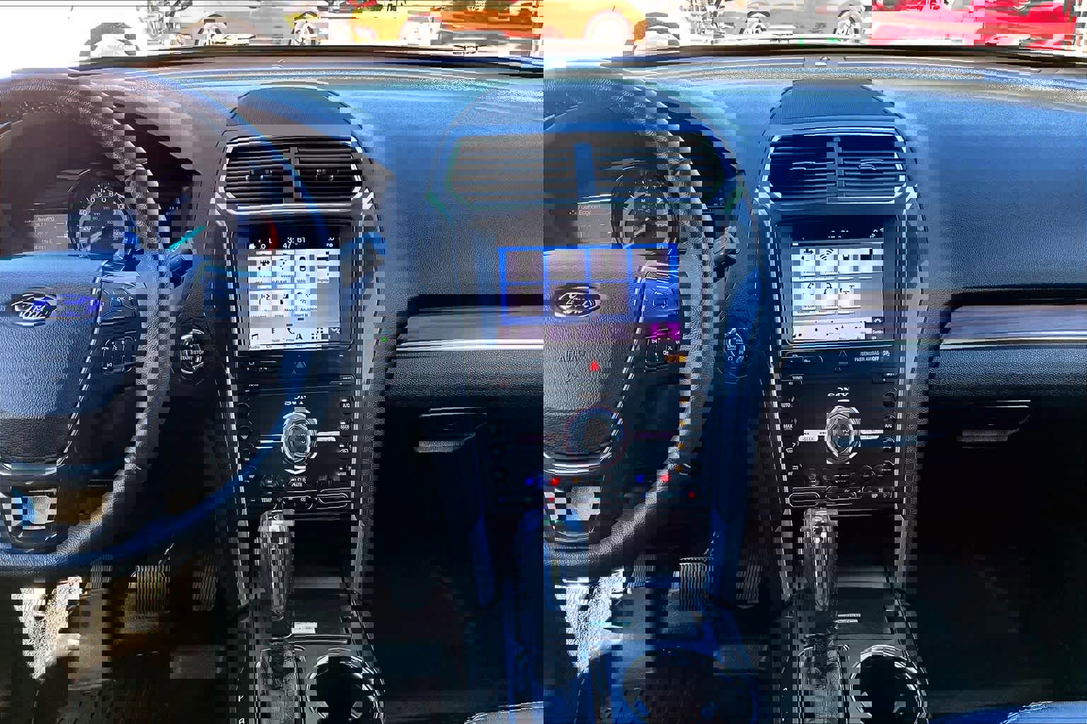 Certified 2019 Ford Explorer Limited w/ Class III Trailer Tow Package image 10