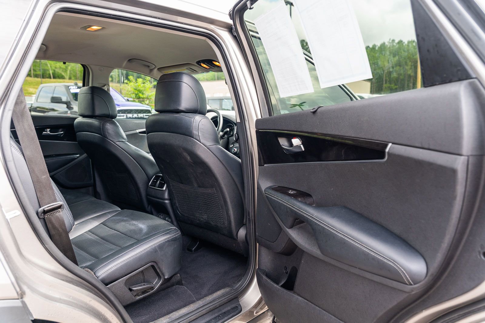 Used 2017 Kia Sorento EX FWD image 14