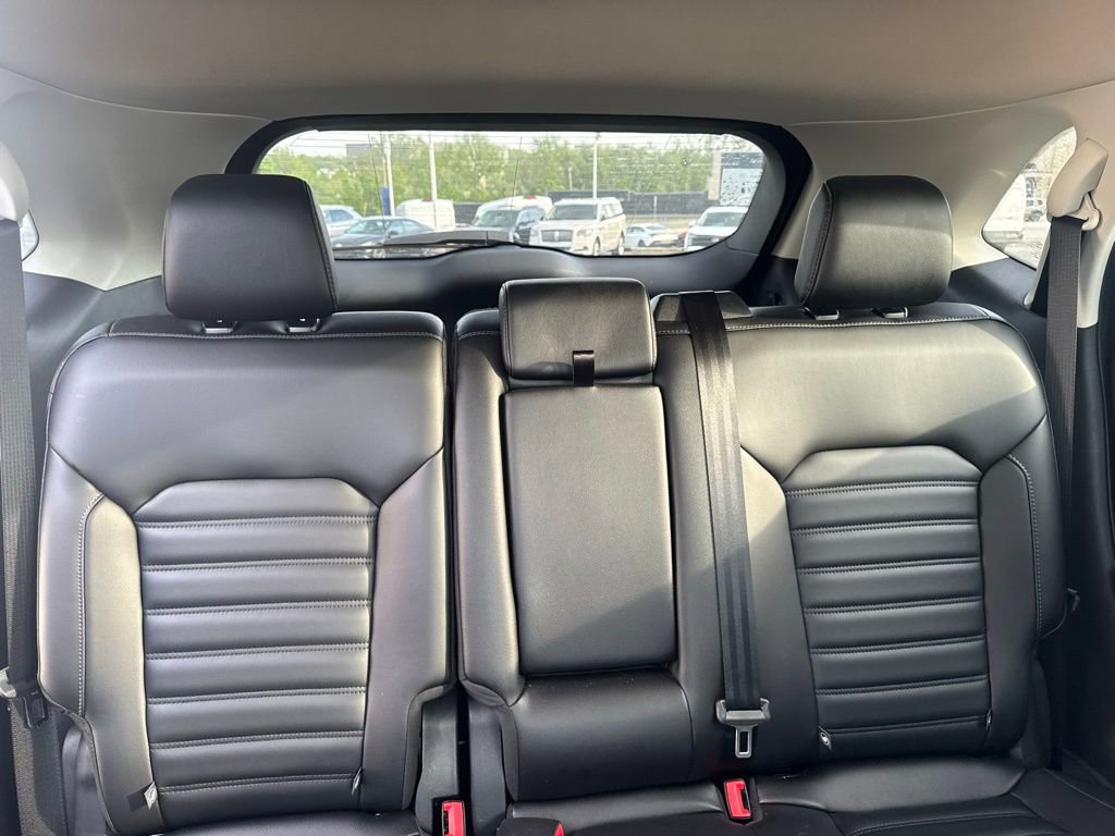 Certified 2024 Ford Edge SEL w/ Convenience Package image 9