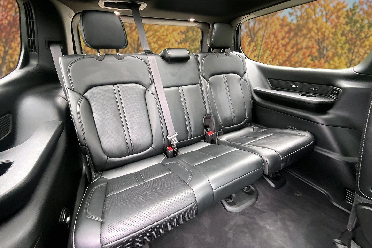 Used 2023 Jeep Wagoneer Series II AWD/4WD image 31