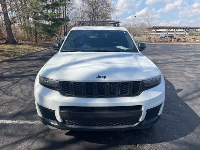 Used 2023 Jeep Grand Cherokee L Laredo image 6