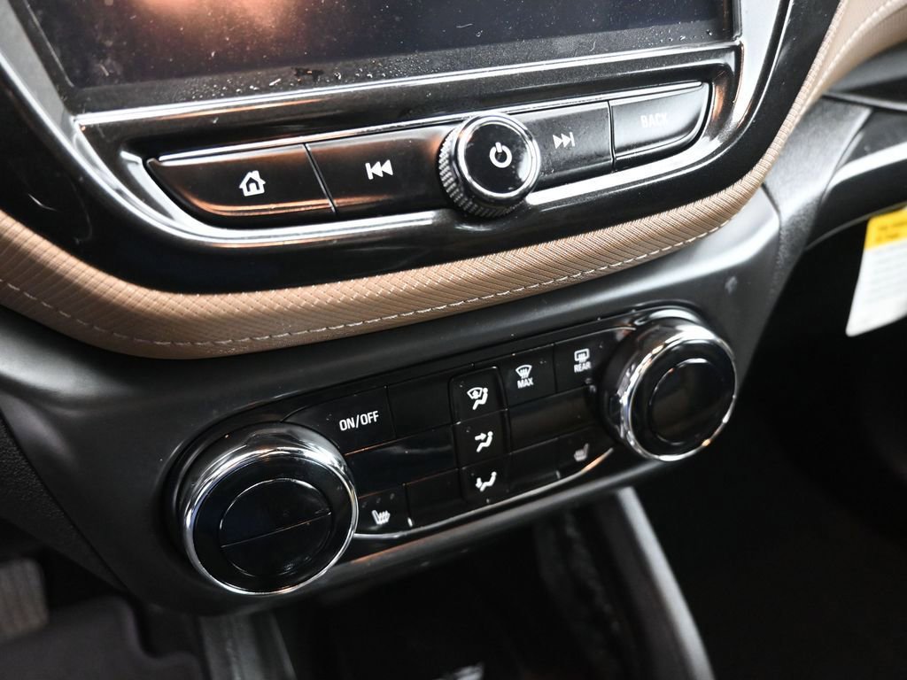 Used 2021 Chevrolet TrailBlazer ACTIV w/ Technology Package image 45
