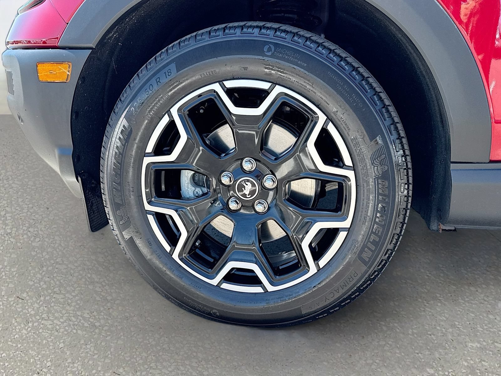 Certified 2025 Ford Bronco Sport Outer Banks w/ Outer Banks Tech Package+ AWD/4WD image 31