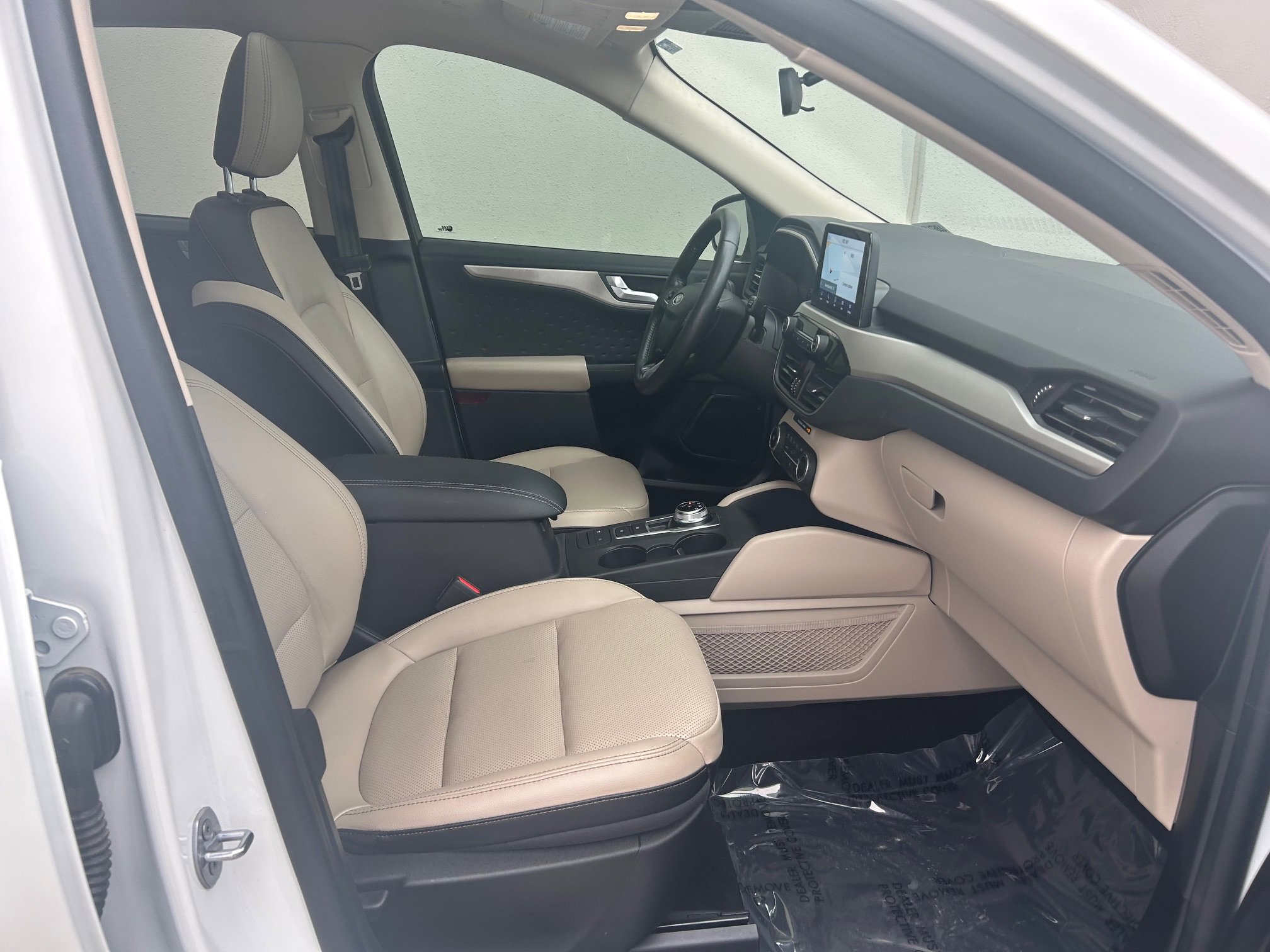 Certified 2020 Ford Escape SEL FWD image 12