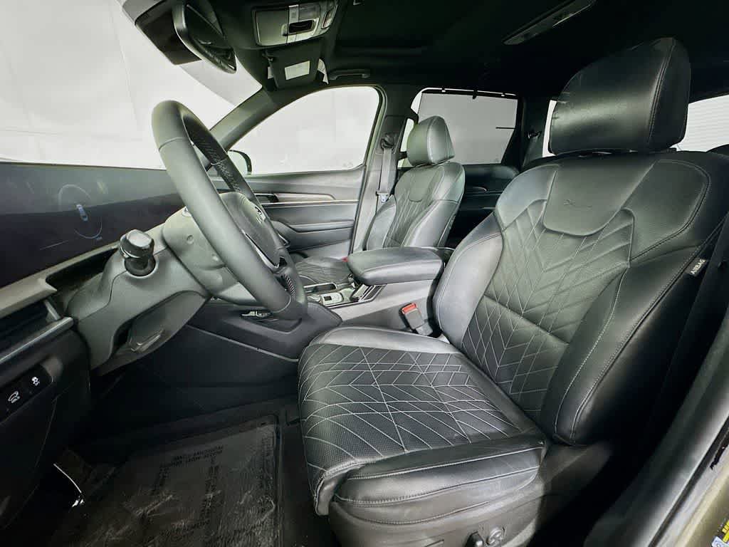 Used 2023 Kia Telluride SX X-Pro AWD/4WD image 12