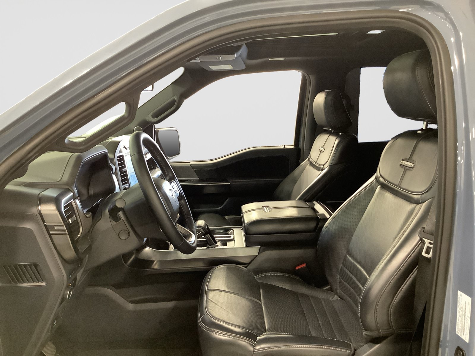 Certified 2023 Ford F150 Platinum w/ Equipment Group 701A High AWD/4WD image 9