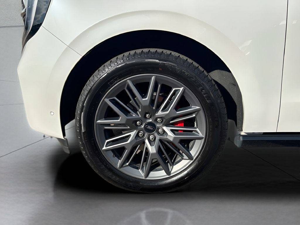 Certified 2025 Ford Expedition Platinum w/ Stealth Performance Package AWD/4WD image 13