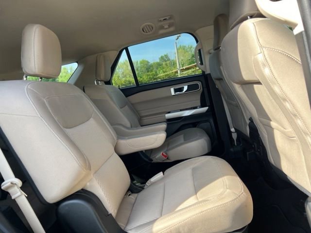 Certified 2023 Ford Explorer XLT image 11