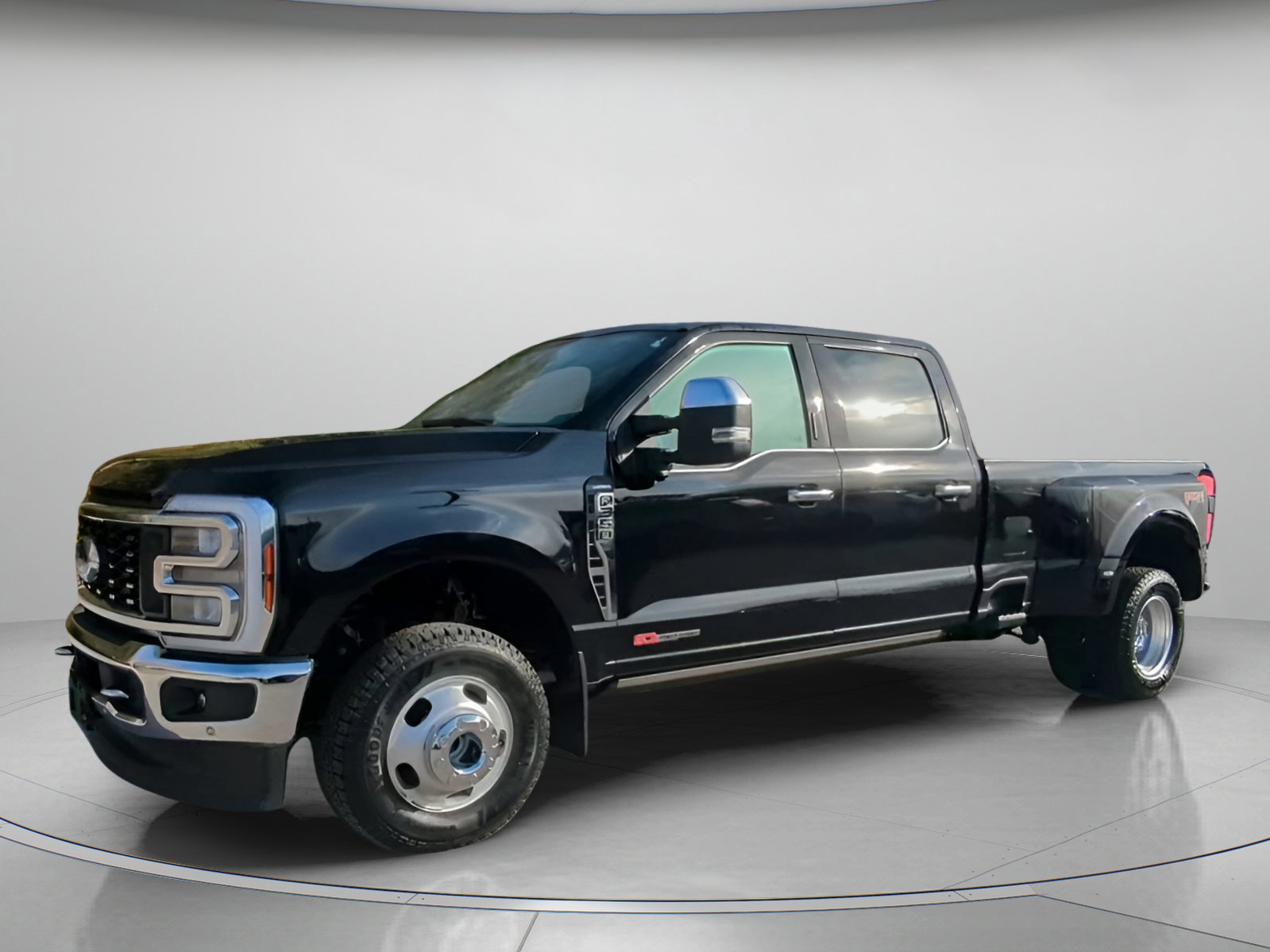 Certified 2024 Ford F350 Lariat w/ Lariat Ultimate Package image 5