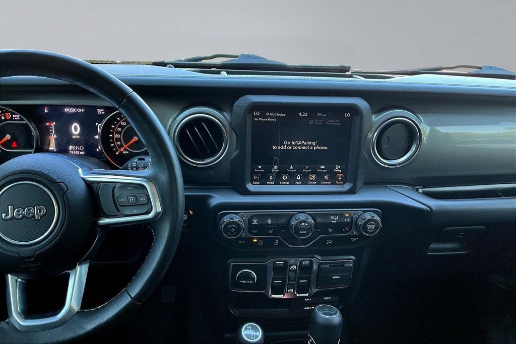 Used 2019 Jeep Wrangler Unlimited Sahara AWD/4WD image 12