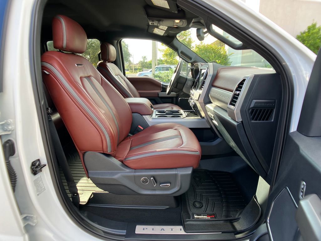 Certified 2022 Ford F450 Platinum w/ FX4 Off-Road Package image 11