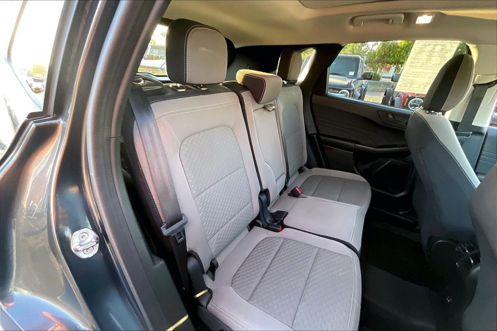 Certified 2022 Ford Escape SE w/ SE Sport Appearance Package AWD/4WD image 26
