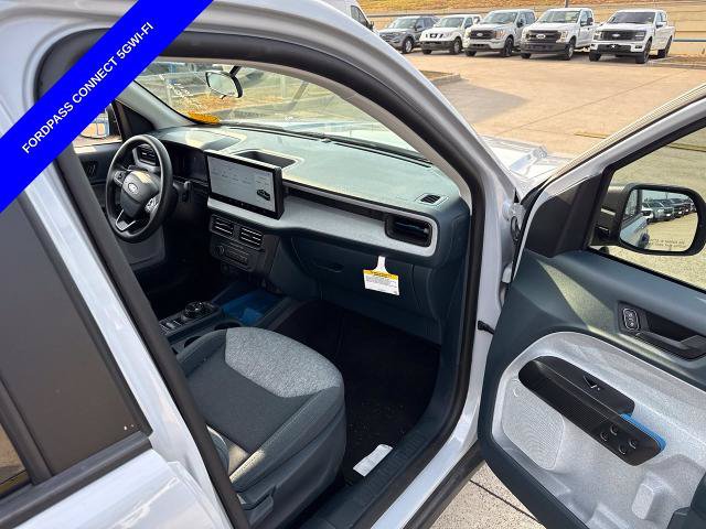 Certified 2025 Ford Maverick XLT w/ Equipment Group 302A AWD/4WD image 15