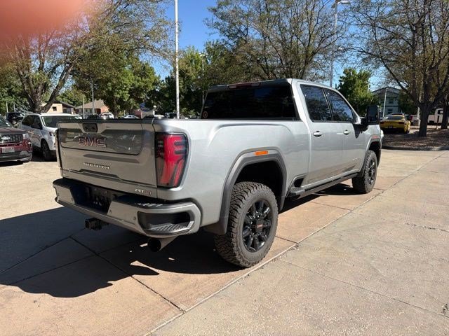 Used 2024 GMC Sierra 3500 AT4 w/ AT4 Premium Plus Package AWD/4WD image 7