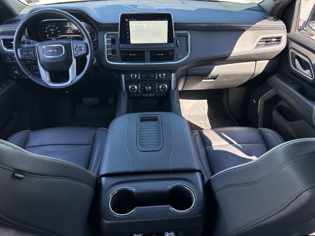 Used 2024 GMC Yukon SLT w/ SLT Luxury Package AWD/4WD image 19