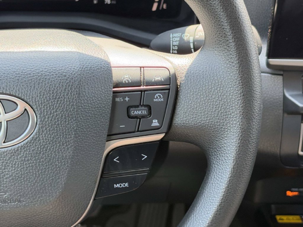 Used 2026 Toyota Camry LE FWD image 14