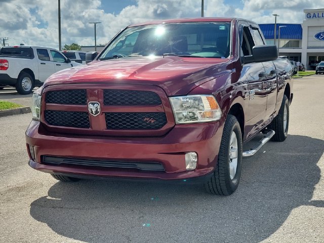 Used 2017 RAM 1500 Express RWD image 3