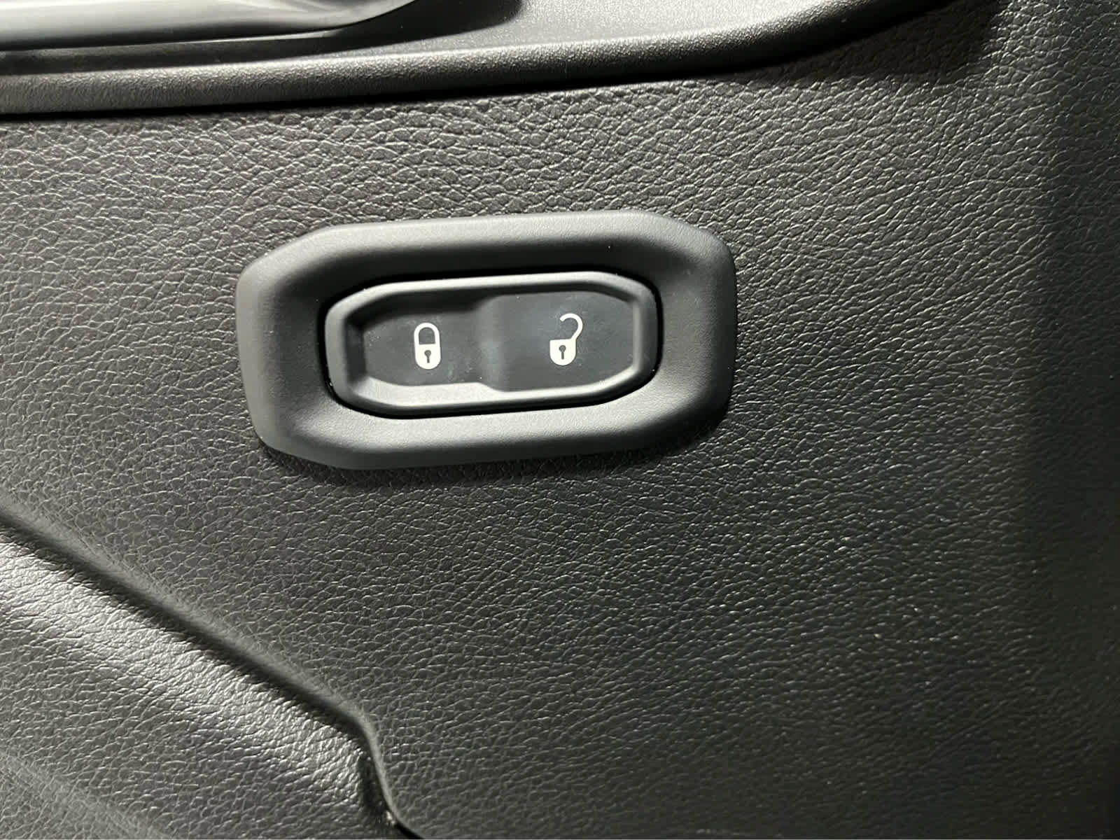 Used 2023 Jeep Wrangler Unlimited Sport AWD/4WD image 27