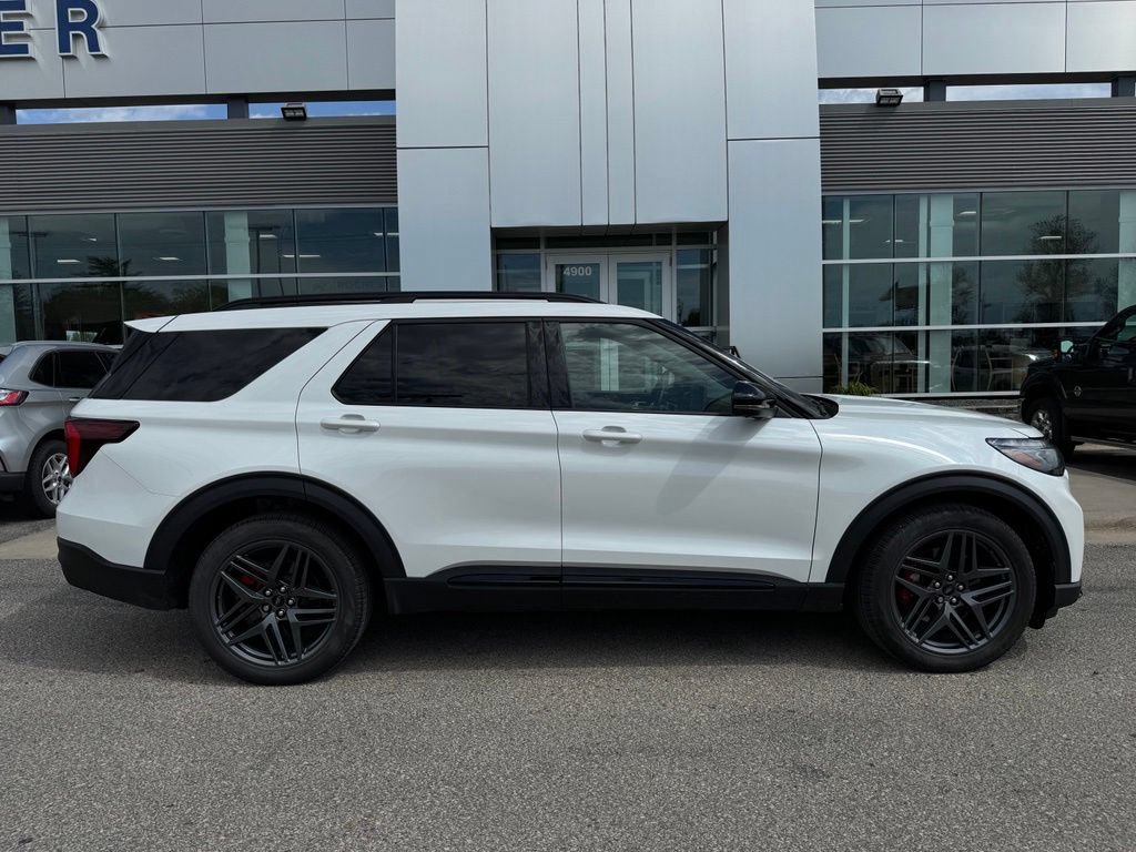 Certified 2025 Ford Explorer ST w/ Sun And Sound Package AWD/4WD image 46