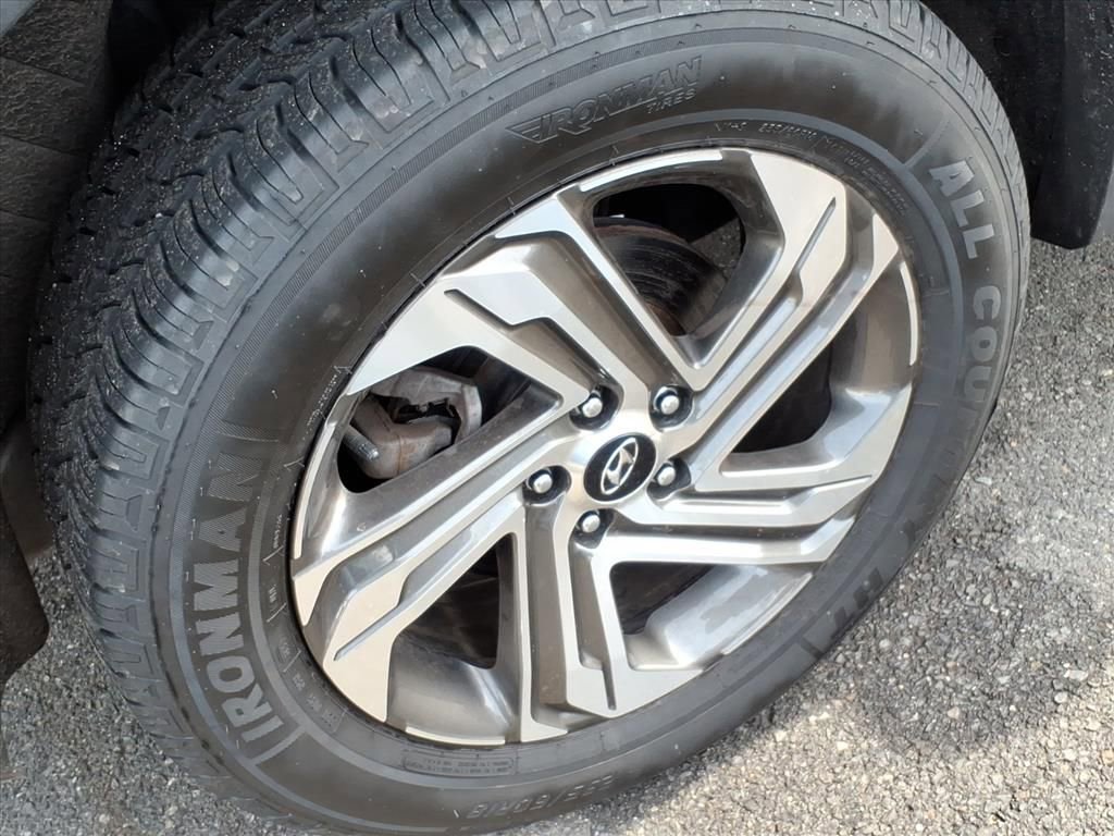 Used 2023 Hyundai Santa Fe SEL image 7