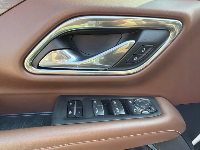 Used 2023 Chevrolet Tahoe High Country AWD/4WD image 8