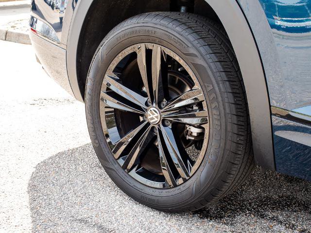 Used 2022 Volkswagen Atlas SEL R-Line image 7