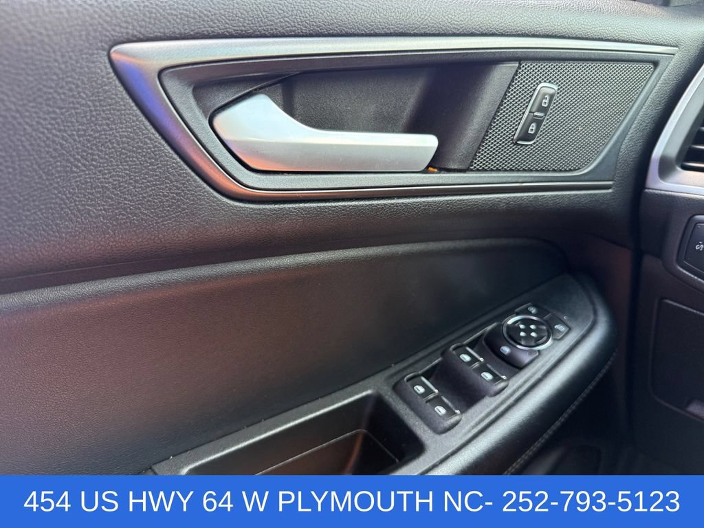 Certified 2020 Ford Edge SE FWD image 20