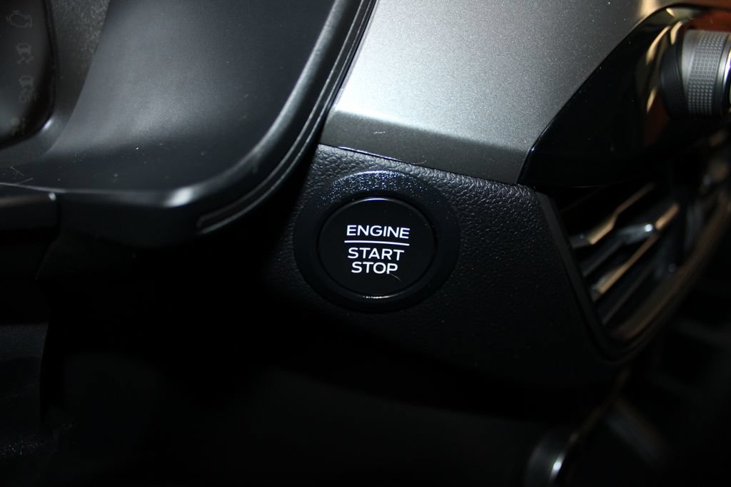 Certified 2023 Ford Escape Active AWD/4WD image 24