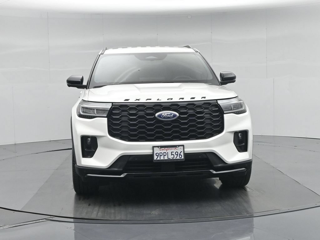 Certified 2025 Ford Explorer ST-Line w/ Premium Package RWD image 27