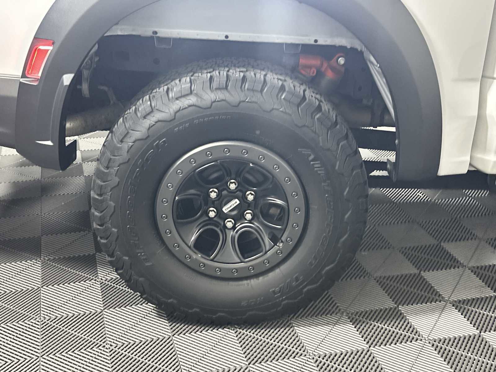 Certified 2022 Ford F150 Raptor w/ Equipment Group 801A High image 17