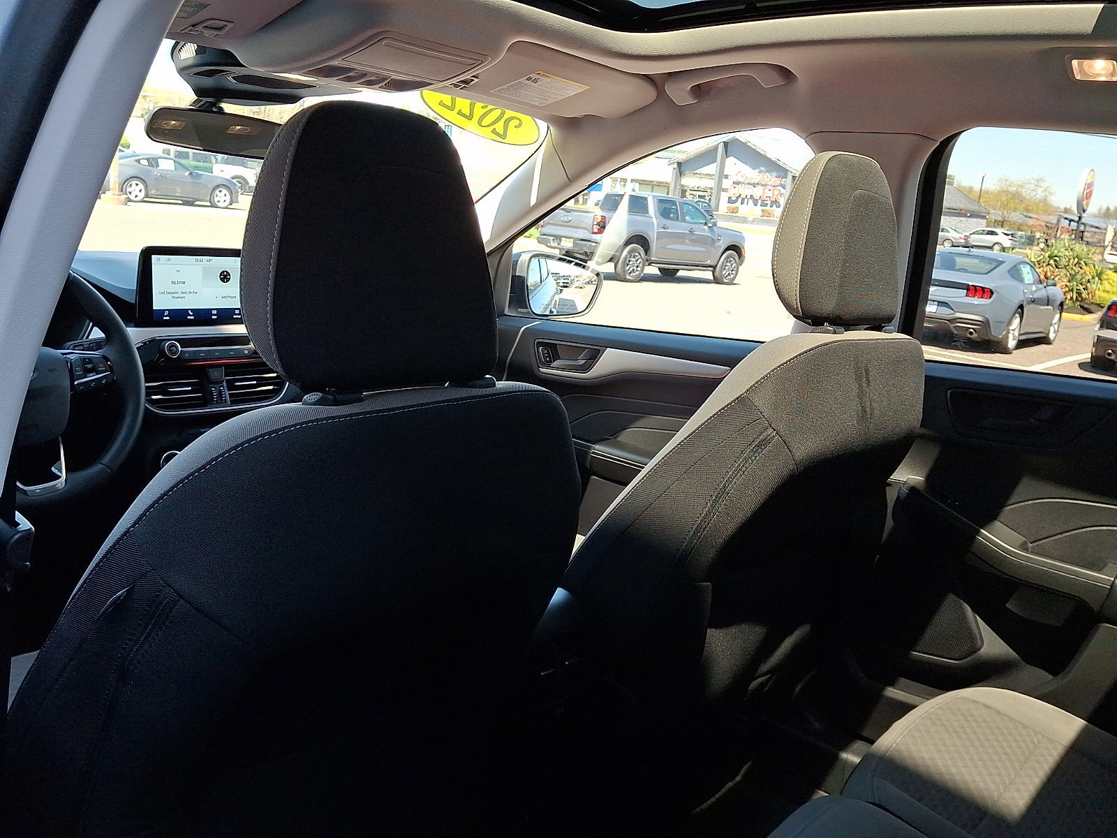 Certified 2022 Ford Escape SE w/ SE Sport Appearance Package image 12