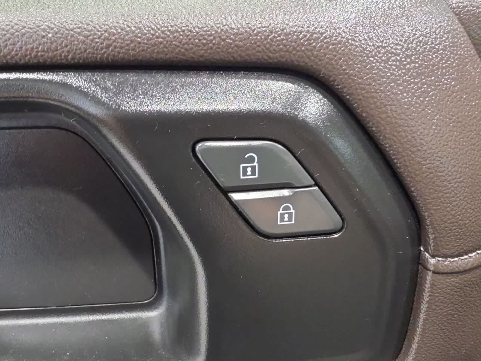 Used 2019 GMC Sierra 1500 SLE w/ SLE Value Package AWD/4WD image 17