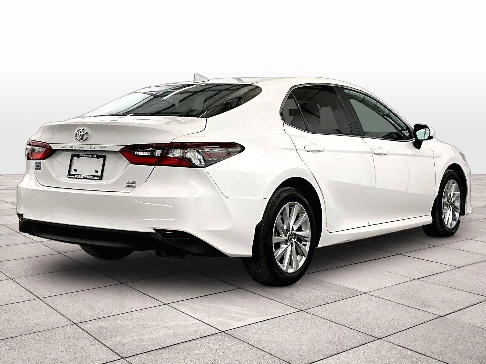 Used 2024 Toyota Camry LE image 11