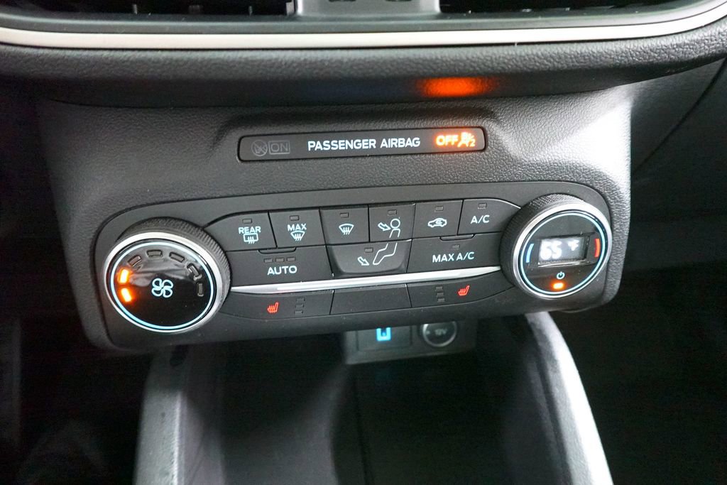 Certified 2020 Ford Escape SE image 21