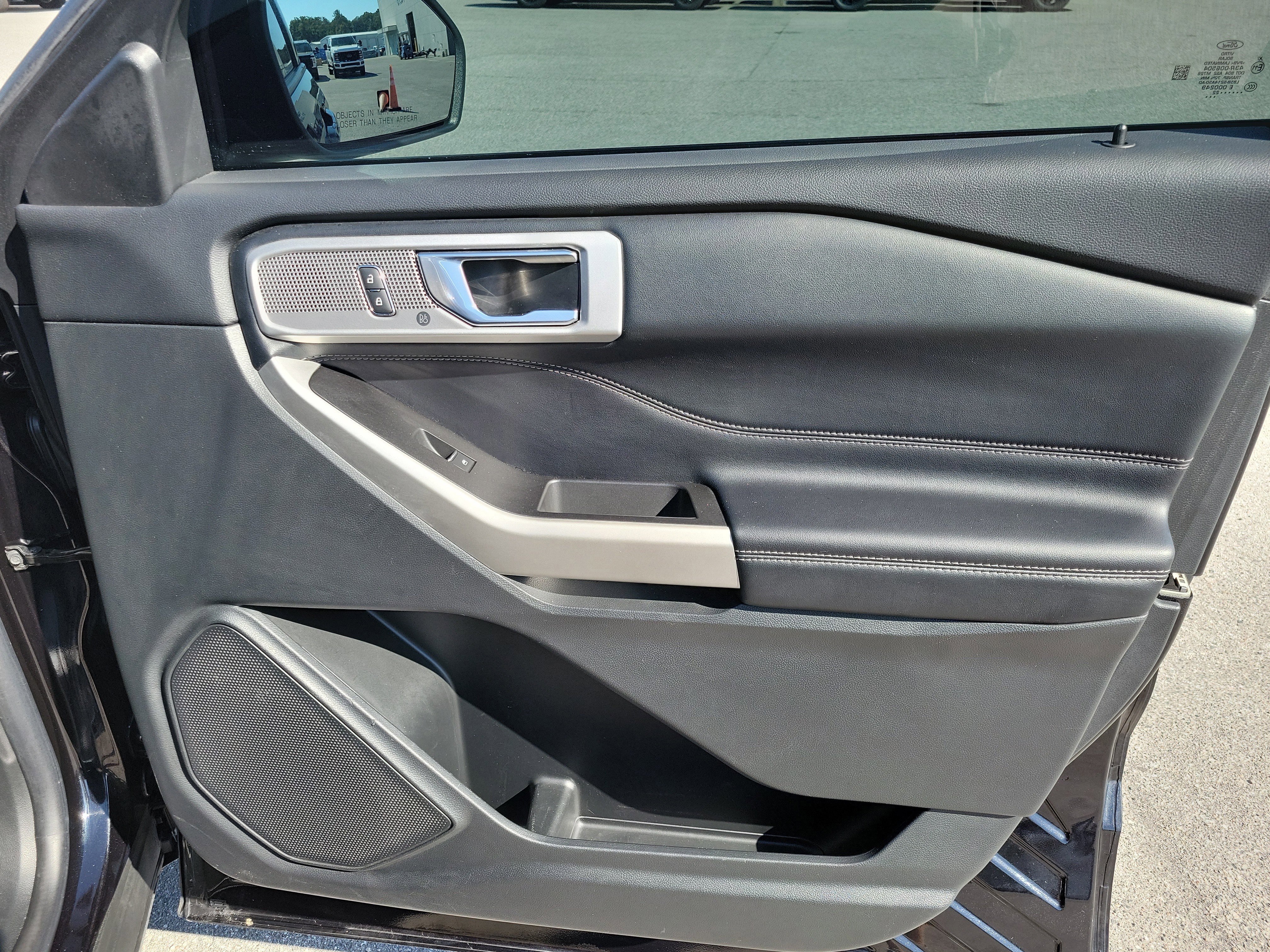 Certified 2022 Ford Explorer Limited image 28