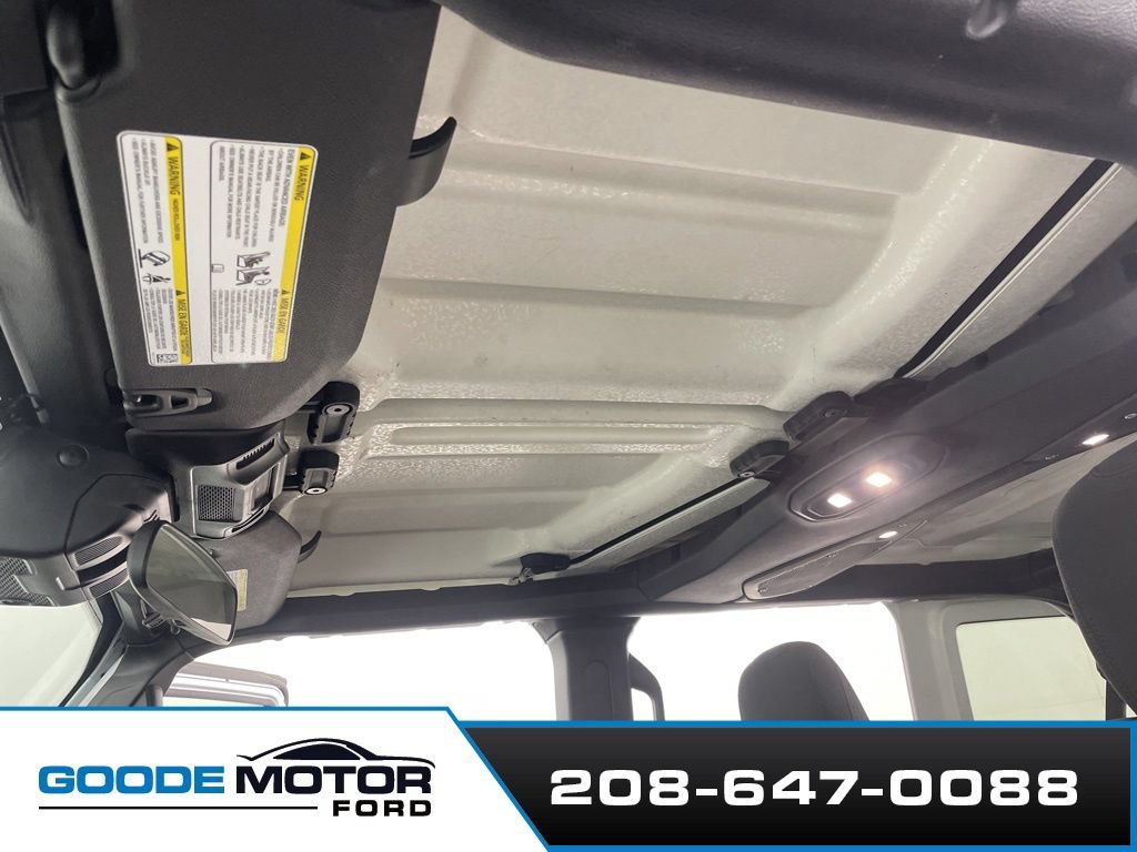 Used 2024 Jeep Wrangler Unlimited Rubicon 4xe AWD/4WD image 18