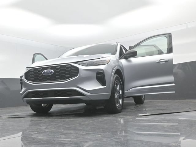Certified 2024 Ford Escape ST-Line w/ Tech Pack #1 AWD/4WD image 30