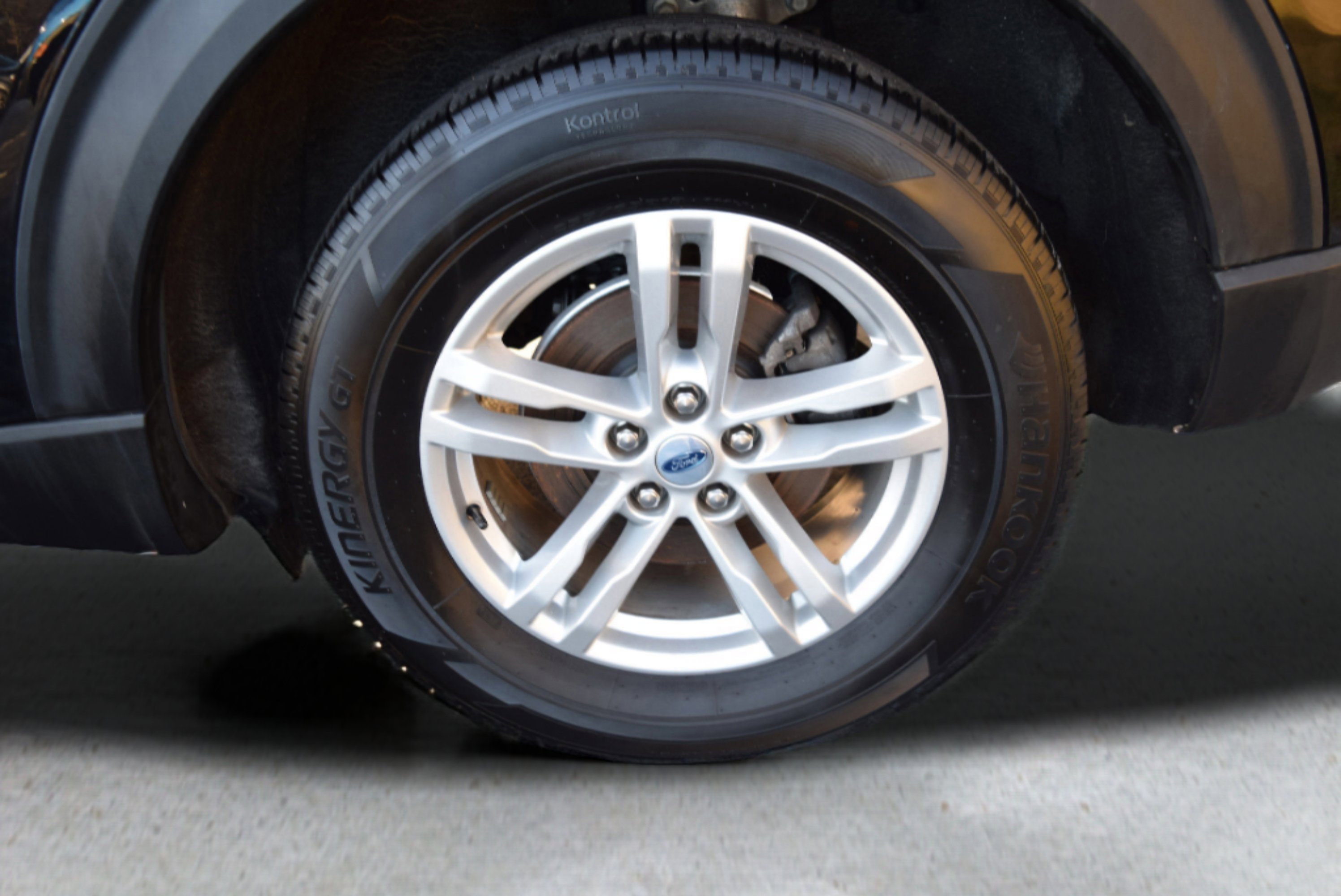 Certified 2023 Ford Explorer XLT w/ Equipment Group 202A image 5