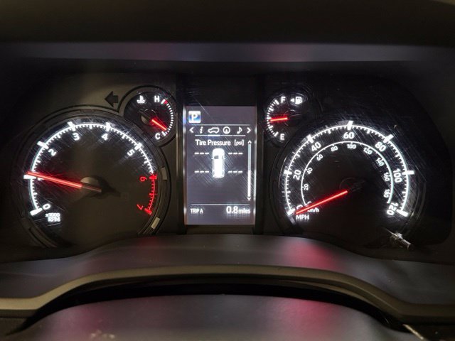 Used 2021 Toyota 4Runner SR5 Premium w/ Moonroof Package AWD/4WD image 18