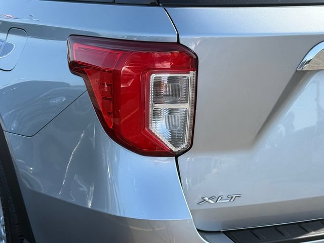 Certified 2023 Ford Explorer XLT w/ Equipment Group 202A AWD/4WD image 31