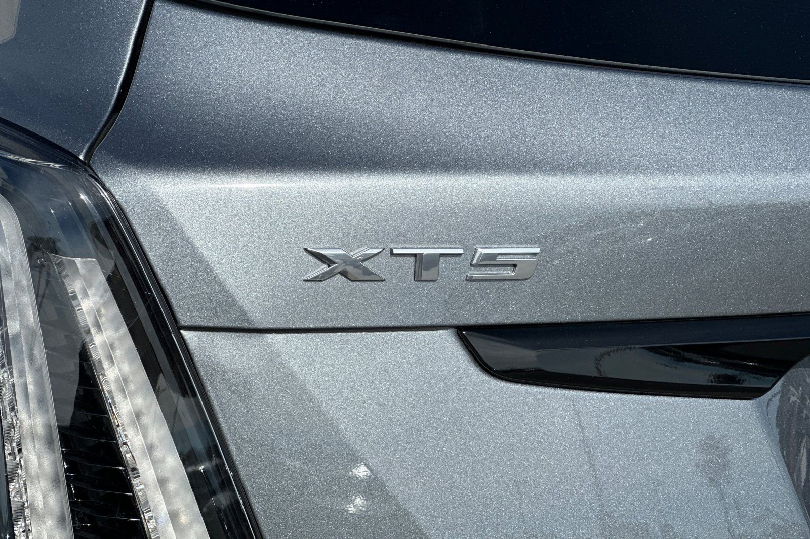 Used 2022 Cadillac XT5 Sportv w/ LPO, ONYX Package AWD/4WD image 27