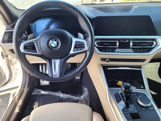 Used 2022 BMW 330i Sedan w/ M Sport Package image 9