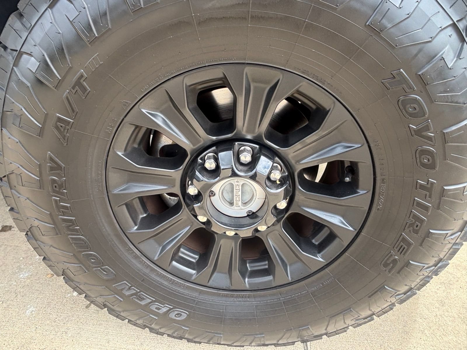 Certified 2022 Ford F250 Lariat w/ Tremor Off-Road Package AWD/4WD image 17