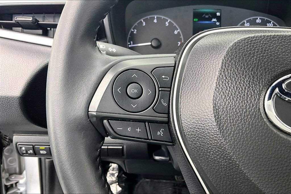 Used 2025 Toyota Corolla SE FWD image 18