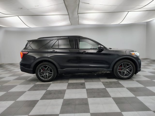 Certified 2025 Ford Explorer ST AWD/4WD image 7